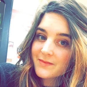 Meet your Posher, Santasha